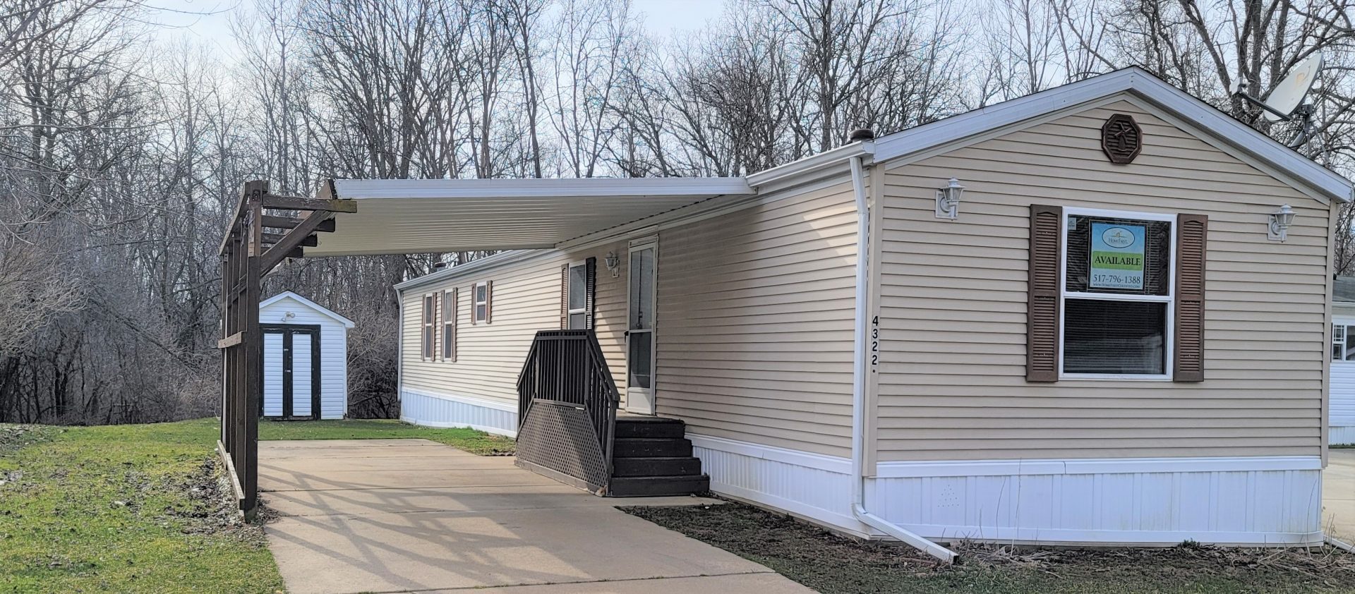 4322 Laurel Jackson MI 49201
