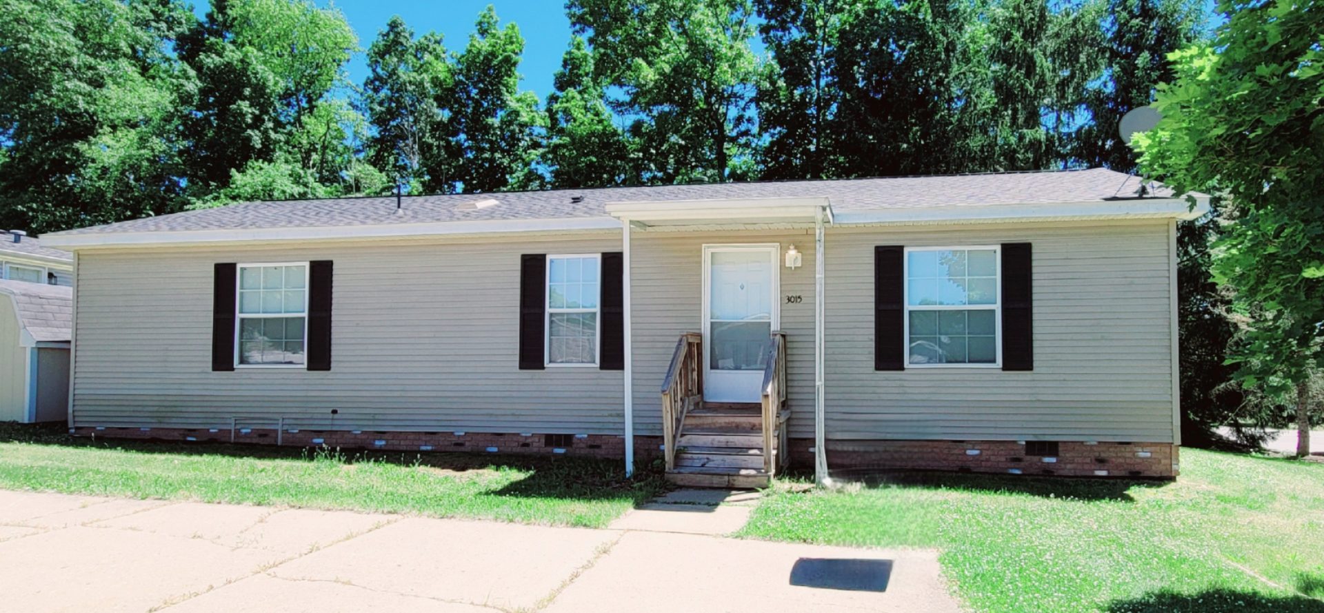 3015 Dogwood Jackson MI 49201