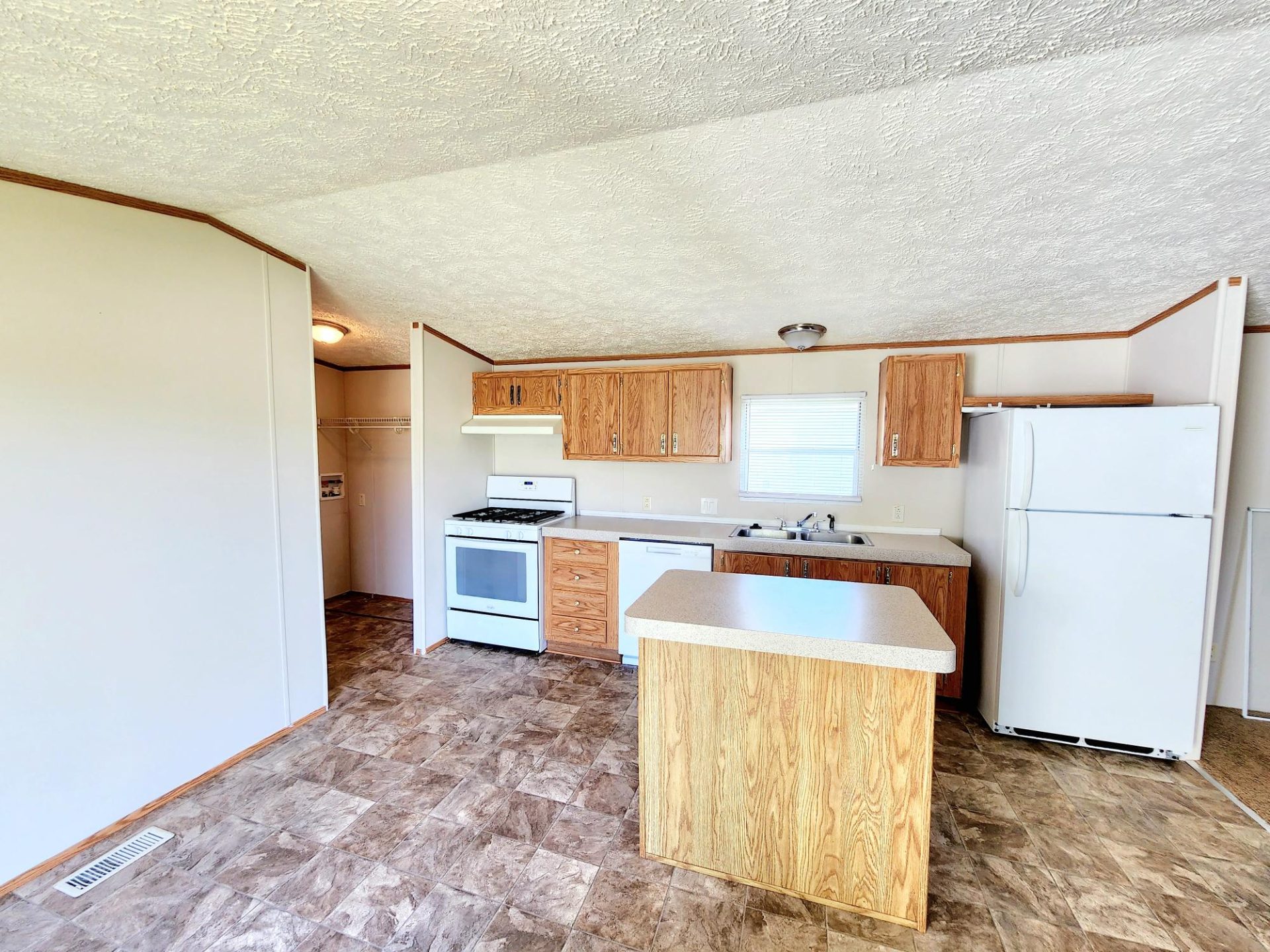 3703 Cypress Jackson MI 49201