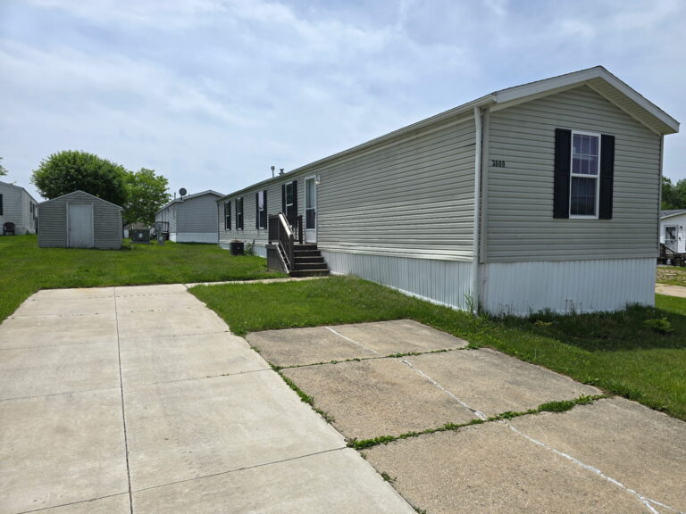 3809 Catalpa